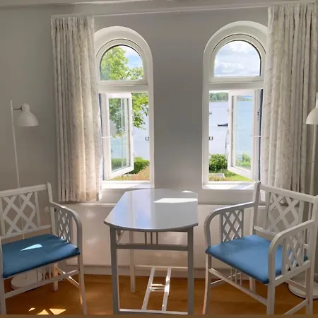 Bed & Breakfast Troense By The Sea Svendborg
