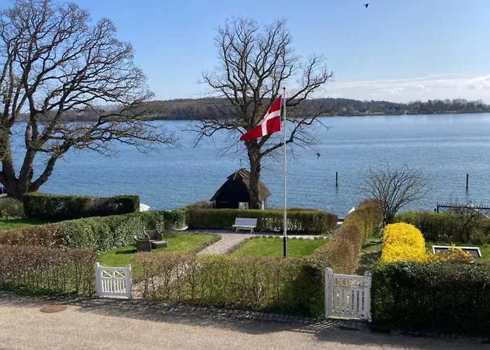 Troense By The Sea Bed & Breakfast 3*